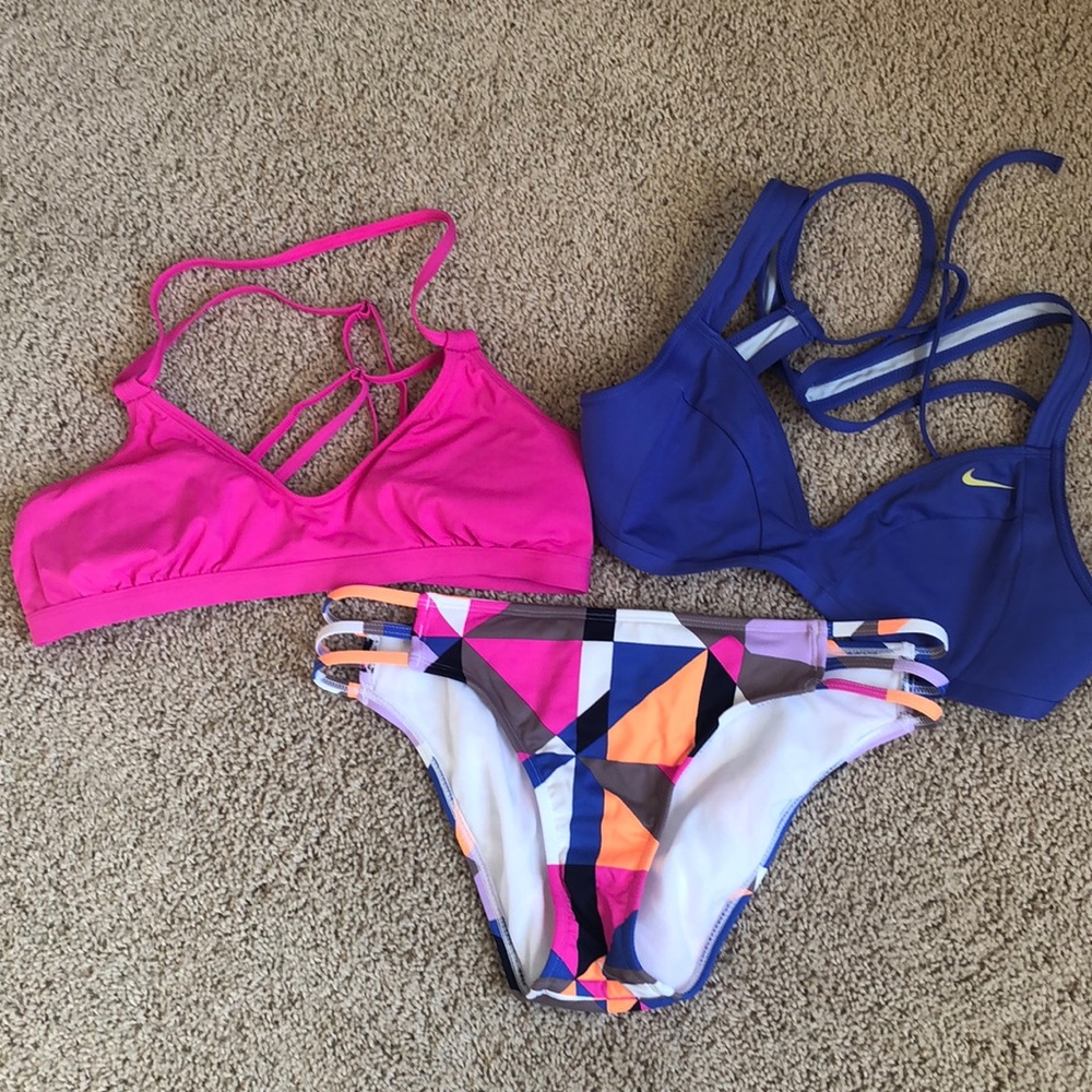 Athleta swim suit plus extra top medium